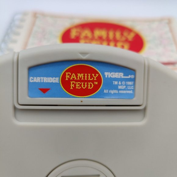 Vintage Family Feud Hand Held Electronic Game Tiger 1997 with Manuals Tested - Picture 4 of 4